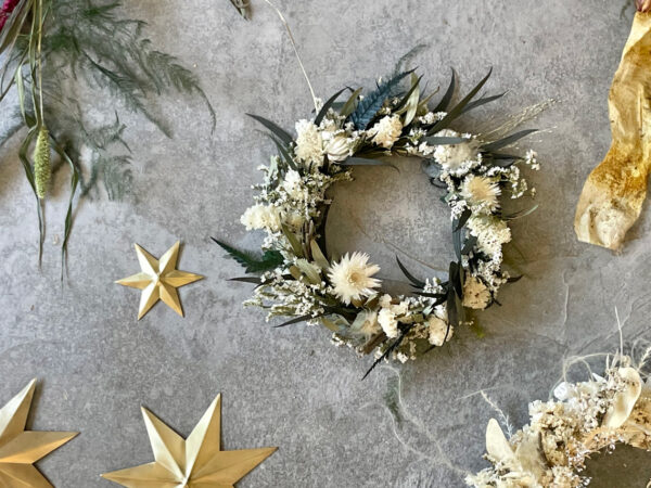 Bold Nicolii Wreath