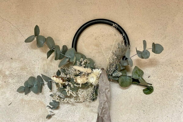 Black Ring Wreath